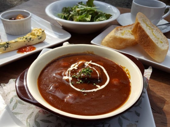 【バスハイク/天神発着】 添乗員同行 ほとめきの街久留米 巨峰ワイナリー・ごま焼酎で有名な紅乙女酒造 森のレストラン「HEURIGE」ランチ ~ワインと焼酎、久留米の味と香りをめぐる大人の美味探訪~3